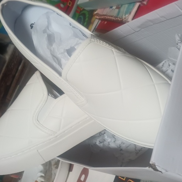 Quip White Stretch loafer Size 10 - Picture 4 of 5